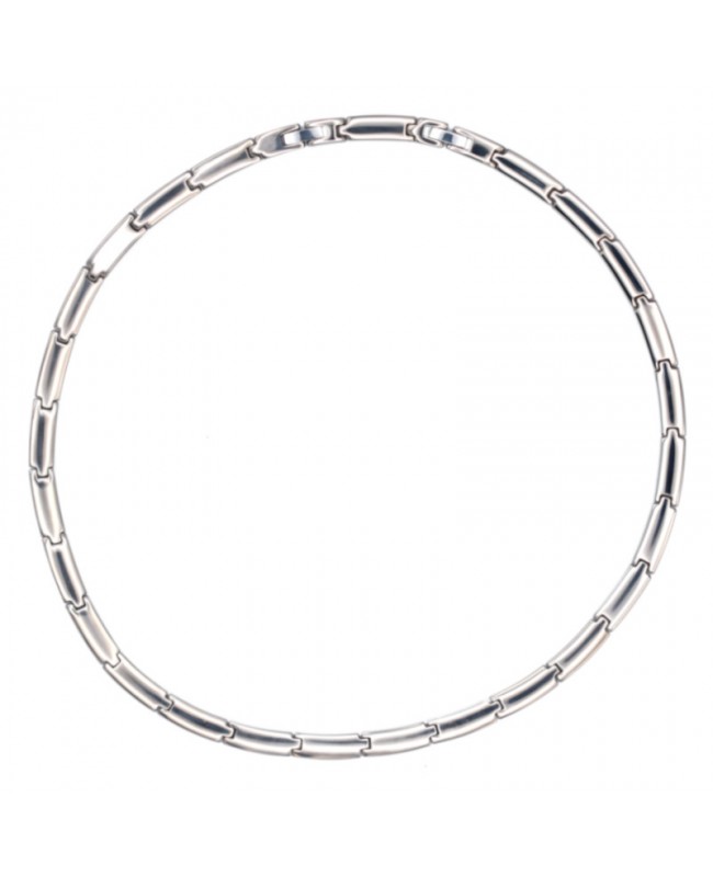 Collier aux bienfaits revitalisants et rééquilibrants en titane - Nihil Collier aux bienfaits revitalisants et rééquilibrants en titane - Nihil