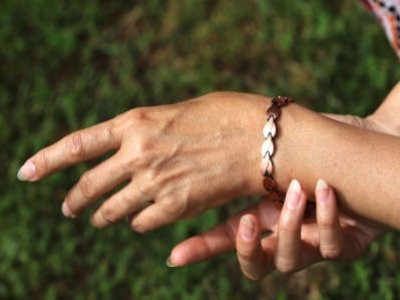 Comment porter mon bracelet magnétique ? 